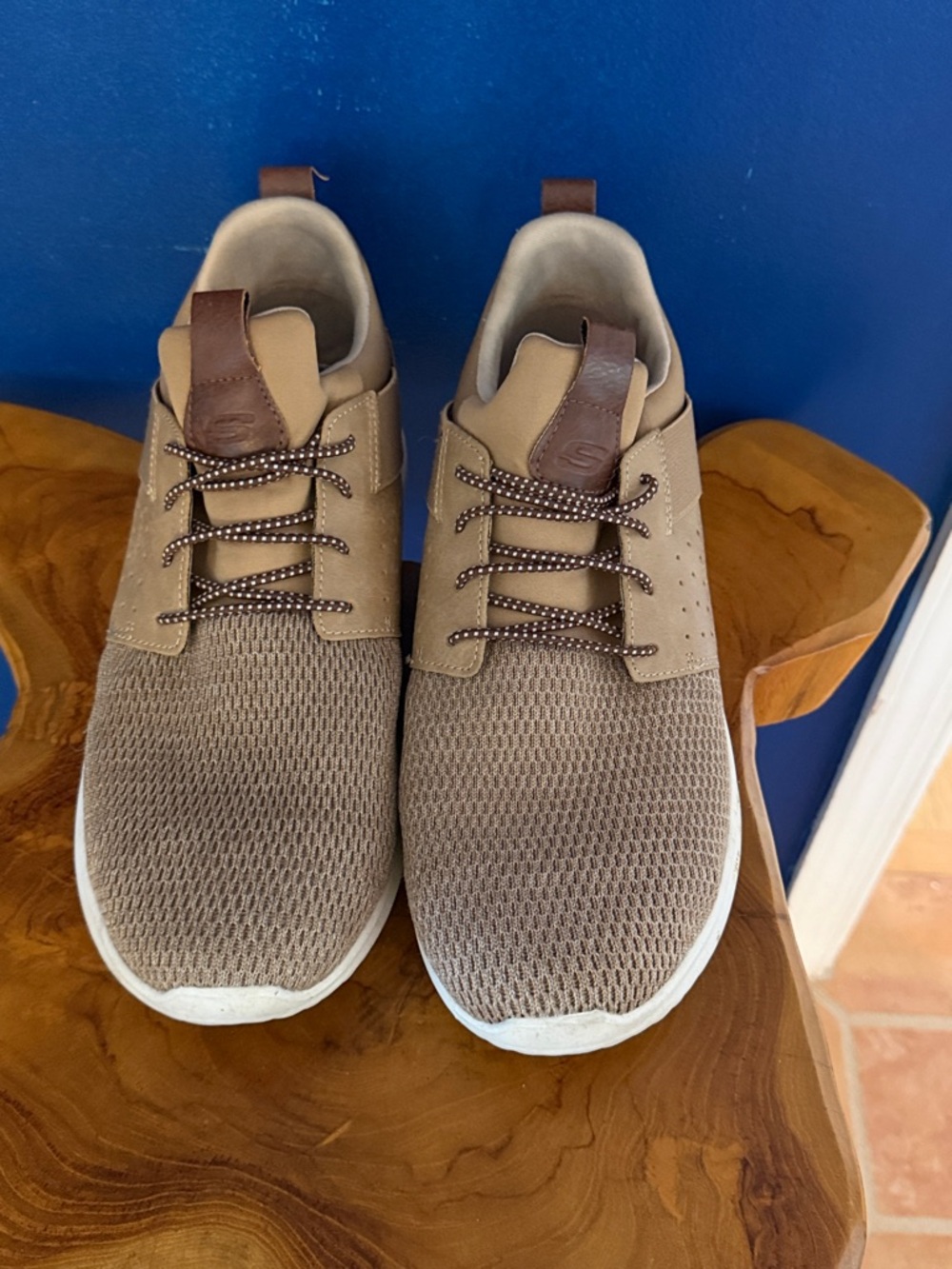 Men's Skechers  Classic Fit Delson-Camben Sneaker Size 11 - Picture 2 of 7